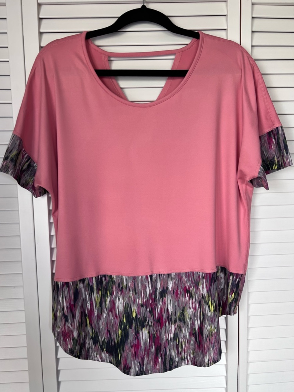 Lucy Women's EUC Dusty Pink Multicolor Short Sleeve Top T Shirt Size: L